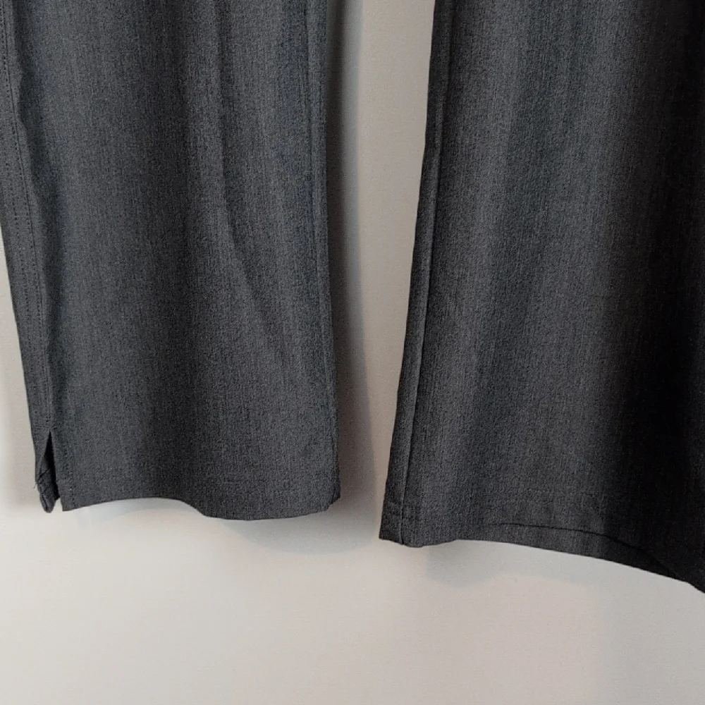 Figs Technical Collection Scrub Pants - Picture 6 of 12